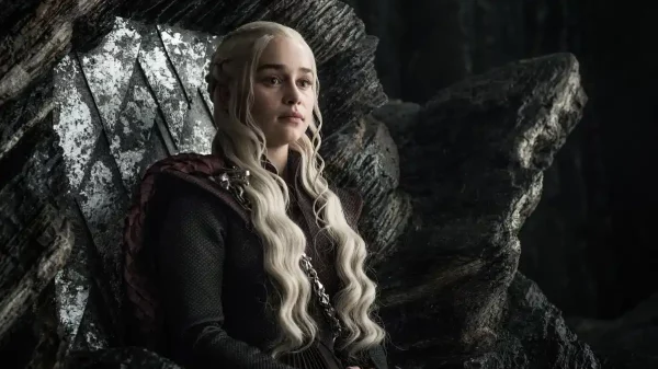 Daenerys Targaryen dalam game of thrones season 7