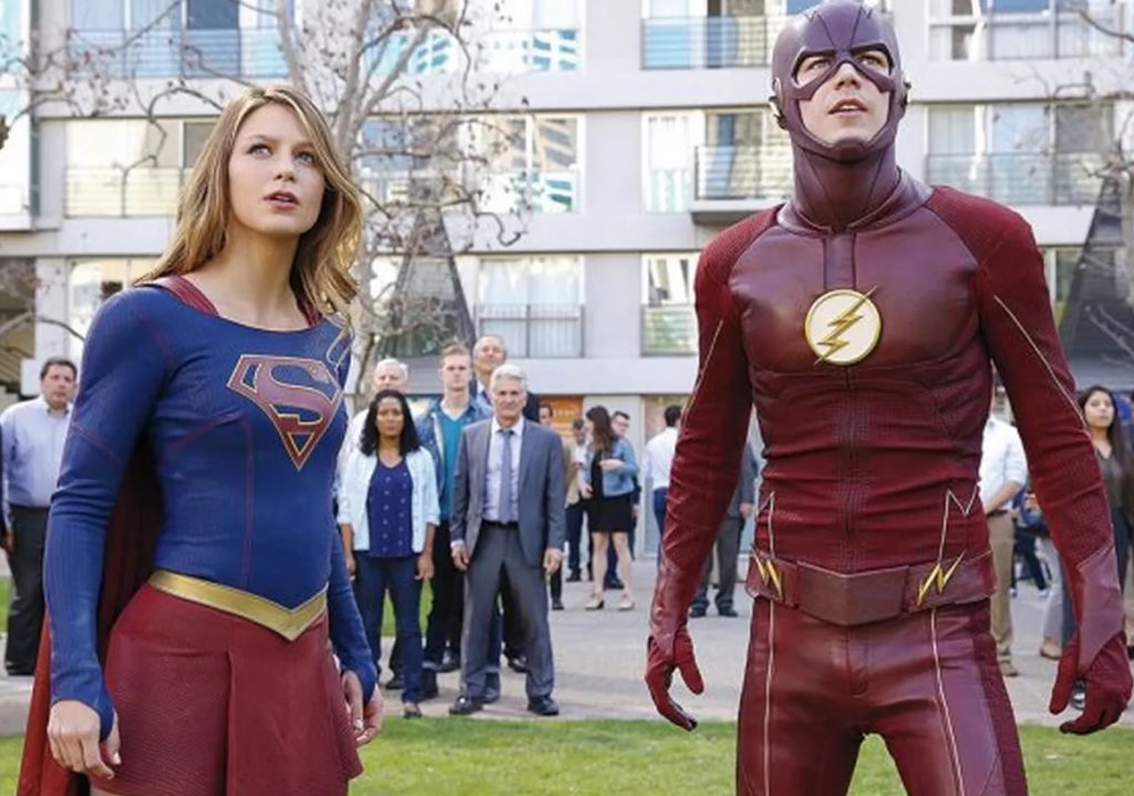 The Flash season 4 dan Supergirl season 3