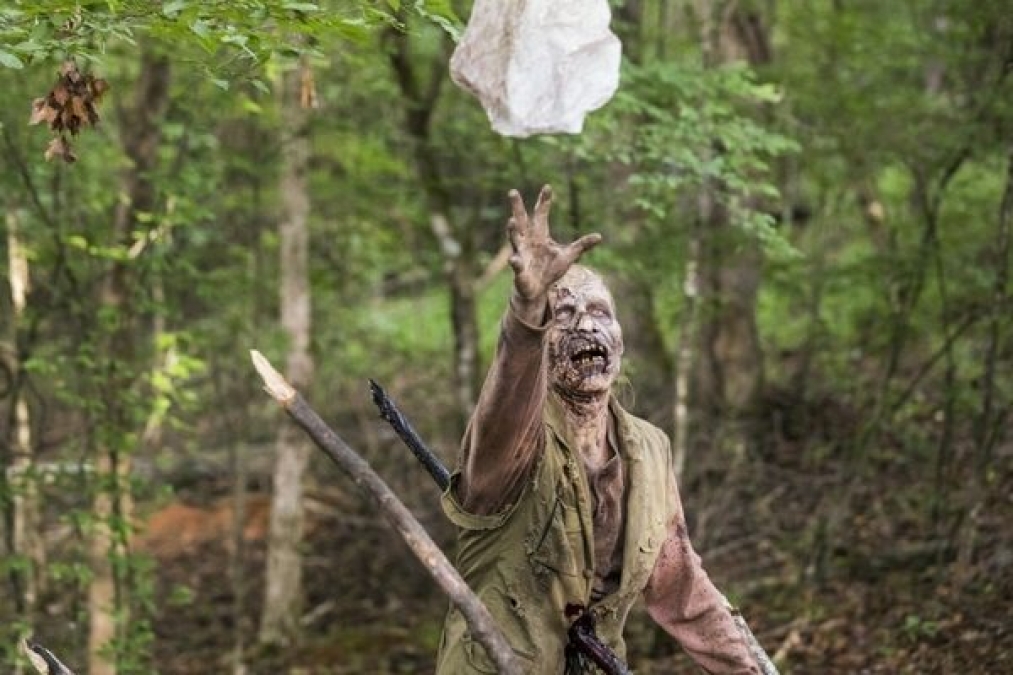zombie The Walking Dead Season 8 Episode 6 makin ganas