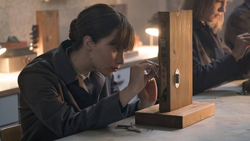 Resensi Film Red Sparrow