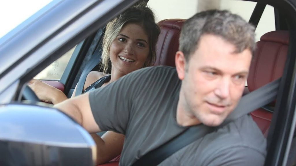 Kabar Terbaru: Aktor Tampan Ben Affleck Kencan Dengan Model Cantik