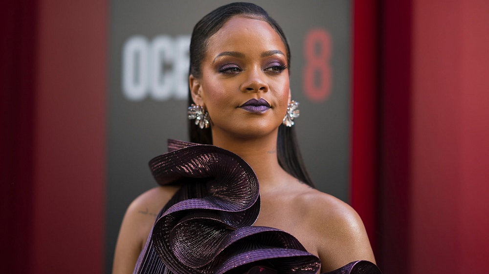 Peran Baru RIHANNA : DUTA BESAR LUAR BIASA Untuk Barbados