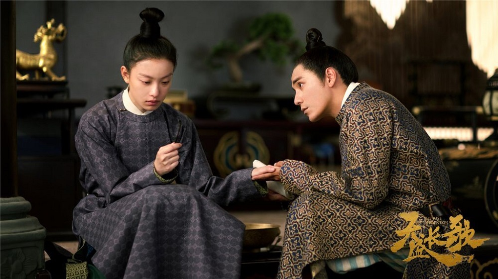 Chen Khun dan Nini dalam adegan drama THE RISE OF PHOENIXES