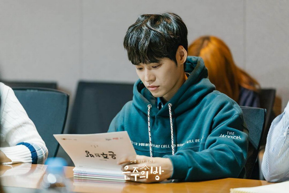 Intip Kamar Seorang Disainer Besar Dalam Web Drama Korea EUN JOO’S ROOM