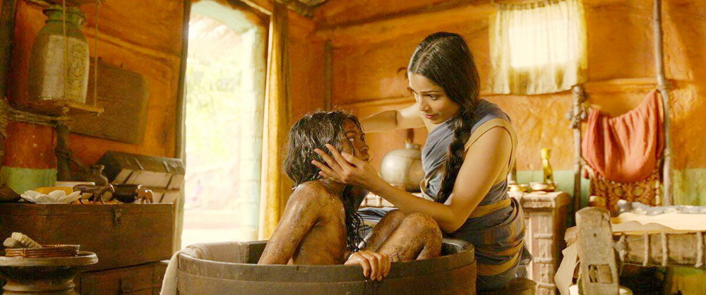 MOWGLI: LEGEND OF THE JUNGLE Film Arahan Andy Serkis Rilis Di Netflix – Simak Trailernya!