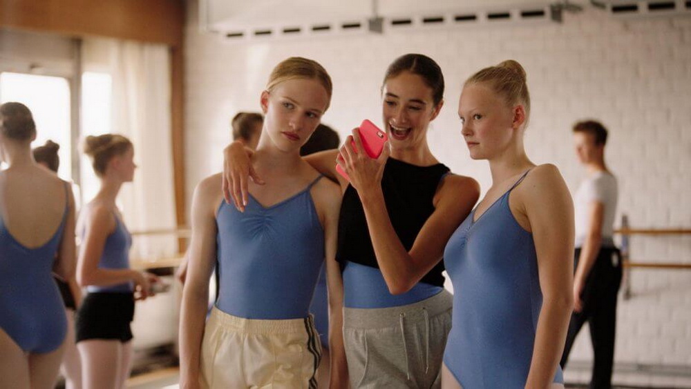 Review: Film GIRL Kisah Gadis Transgender Menggapai Mimpi Menjadi Ballerina