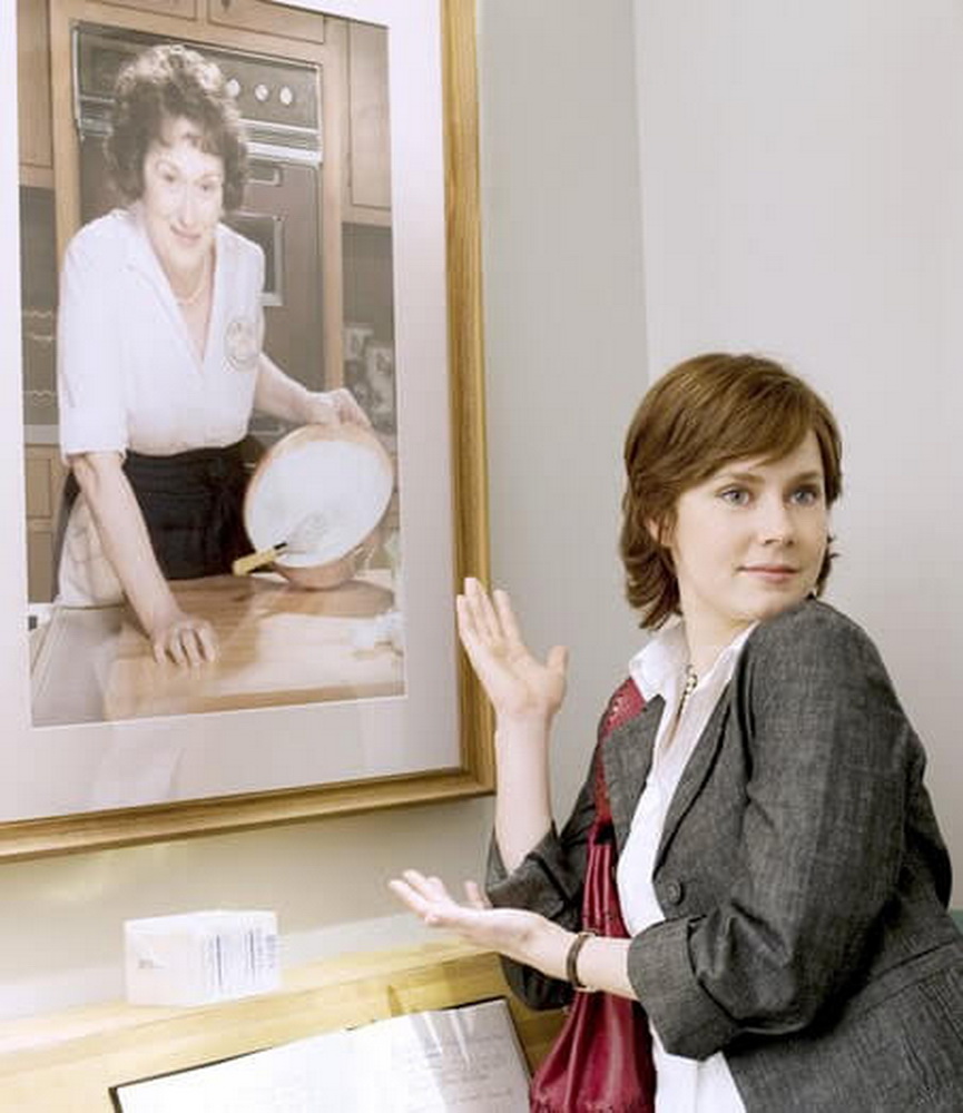 Dua Wanita Dengan Ambisi Sama Di Dunia Masak JULIE AND JULIA Tayang Di Netflix