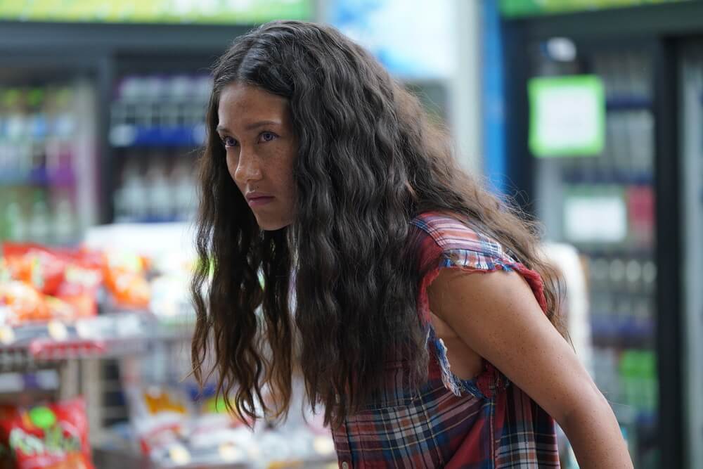 Freeform Ungkapkan Sinopsis Dan Foto Serial SIREN Episode The Wolf at the Door