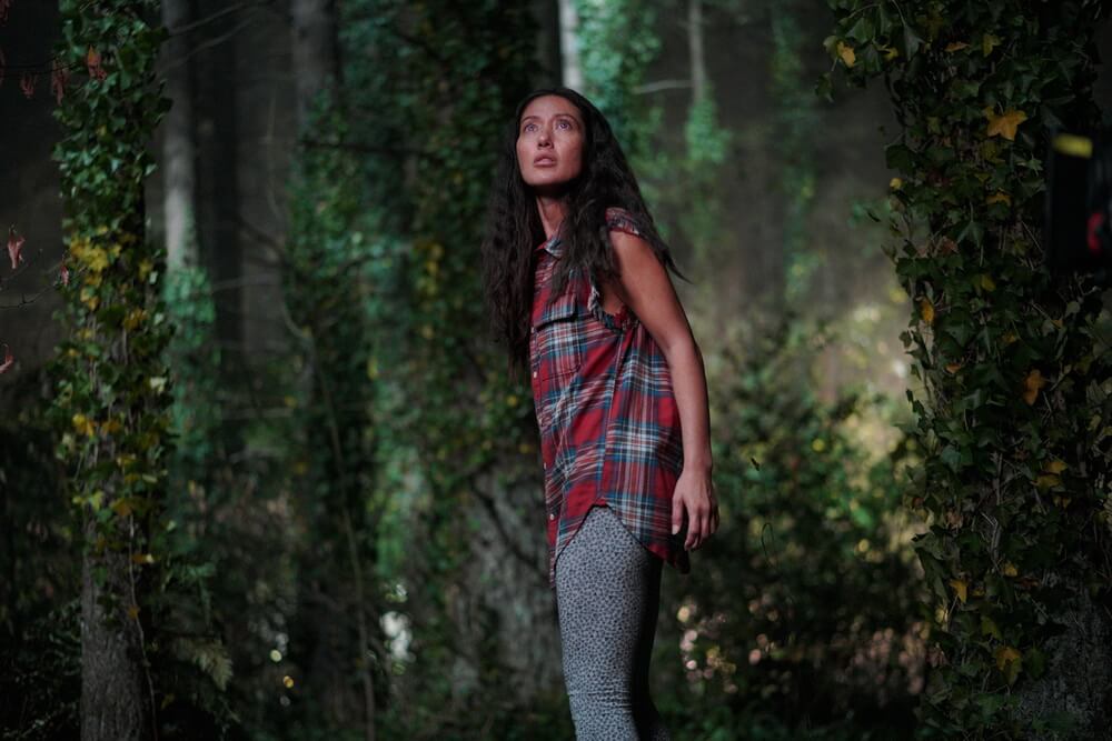 Freeform Ungkapkan Sinopsis Dan Foto Serial SIREN Episode The Wolf at the Door