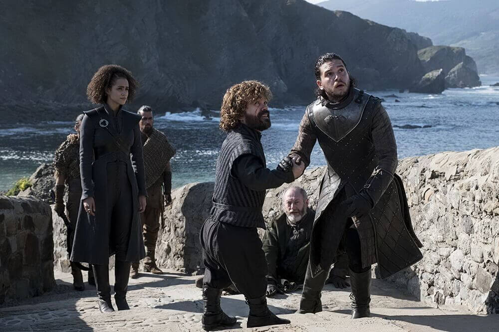 Poster Game of Thrones Season 8 Tampilkan Naga Iron Throne