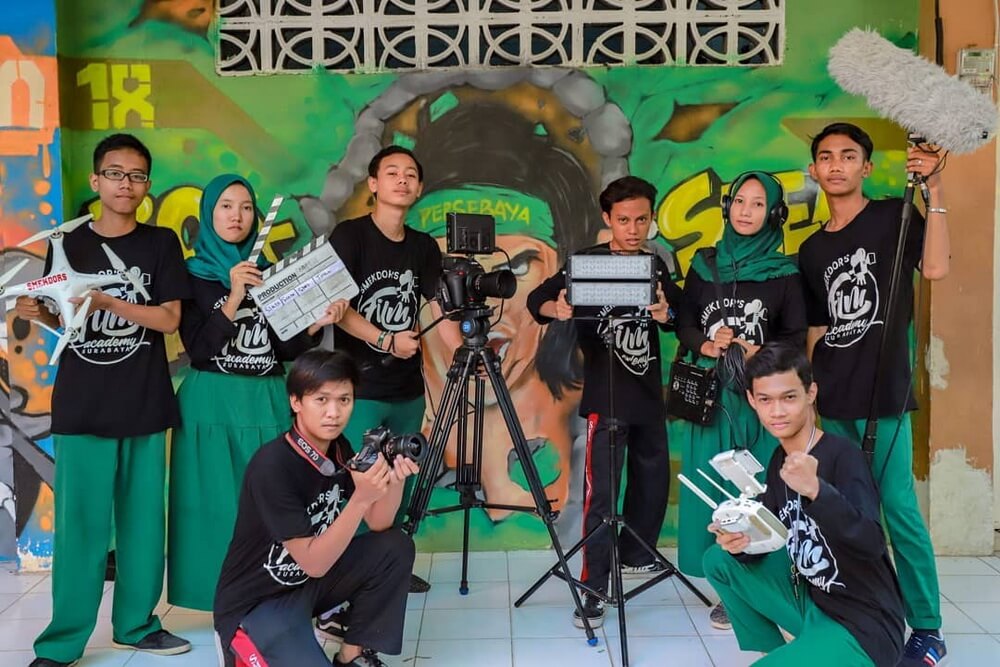 JACK - Persahabatan Yang Ditentang, Angkat Budaya Lokal Surabaya