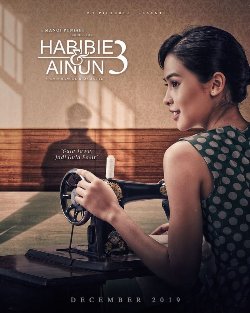 Pesona Maudy Ayunda Di Rilisan Poster "Habibie & Ainun 3"