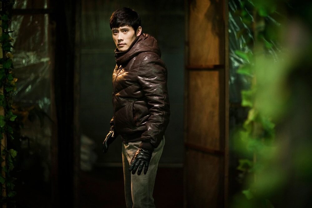 Lee Byung Hun dalam film I Saw The Devil