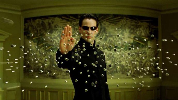 sce Neo menghentikan peluru di The Matrix