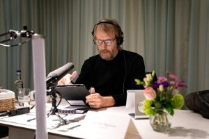 Rhys Ifans sebagai Otto Hightower