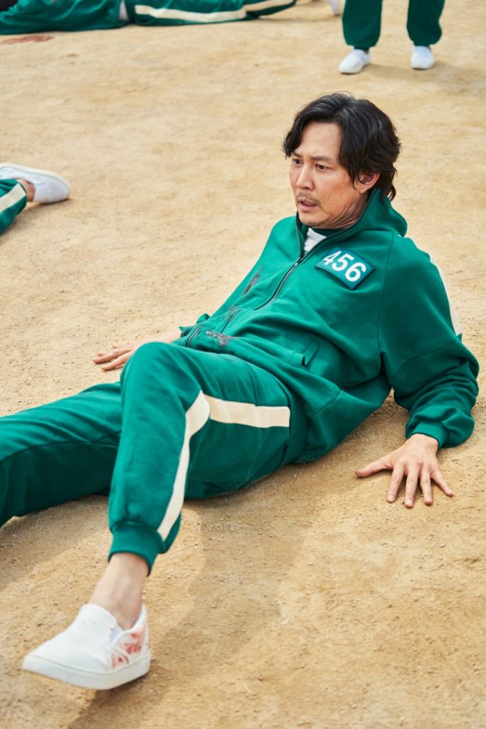 Lee Jung Jae sebagai Ki Hoon dalam Squid Game