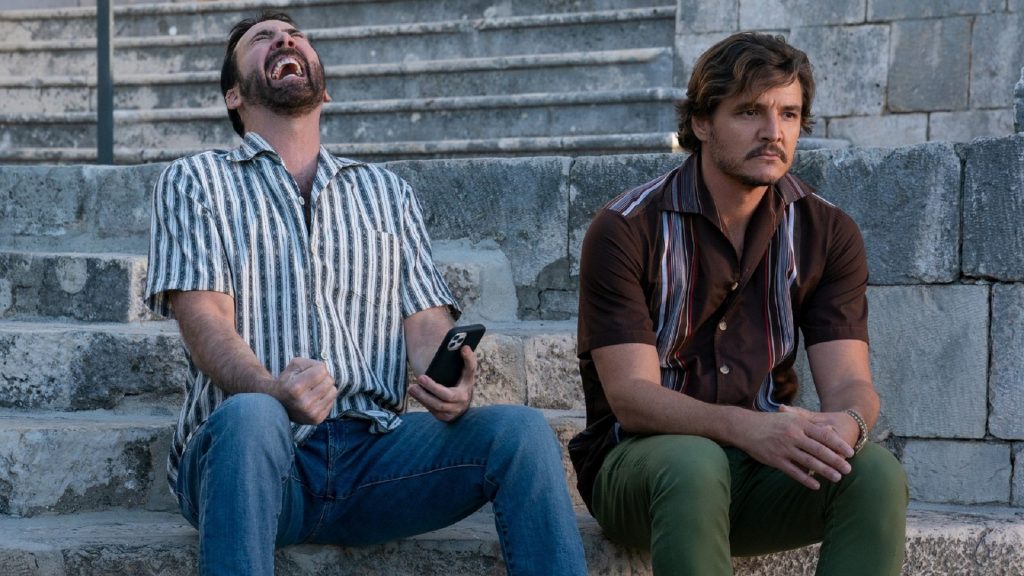 Nicolas Cage dan Pedro Pascal dalam The Unbearable Weight of Massive Talent