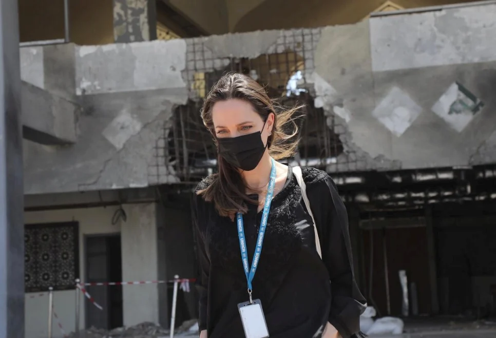 Angelina Jolie di Yaman