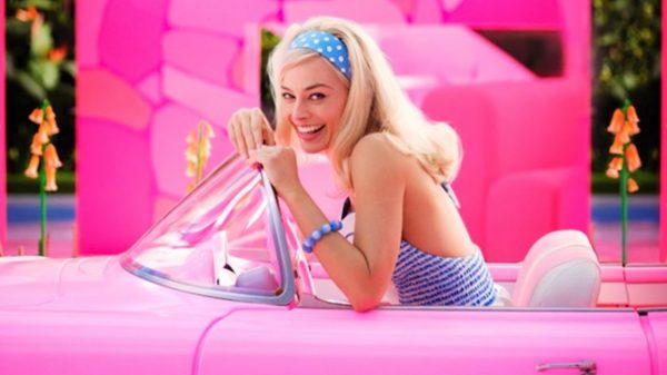 Margot Robbie sebagai Barbie