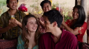 Kaitlyn Dever dan Maxime Bouttier Ticket to Paradise