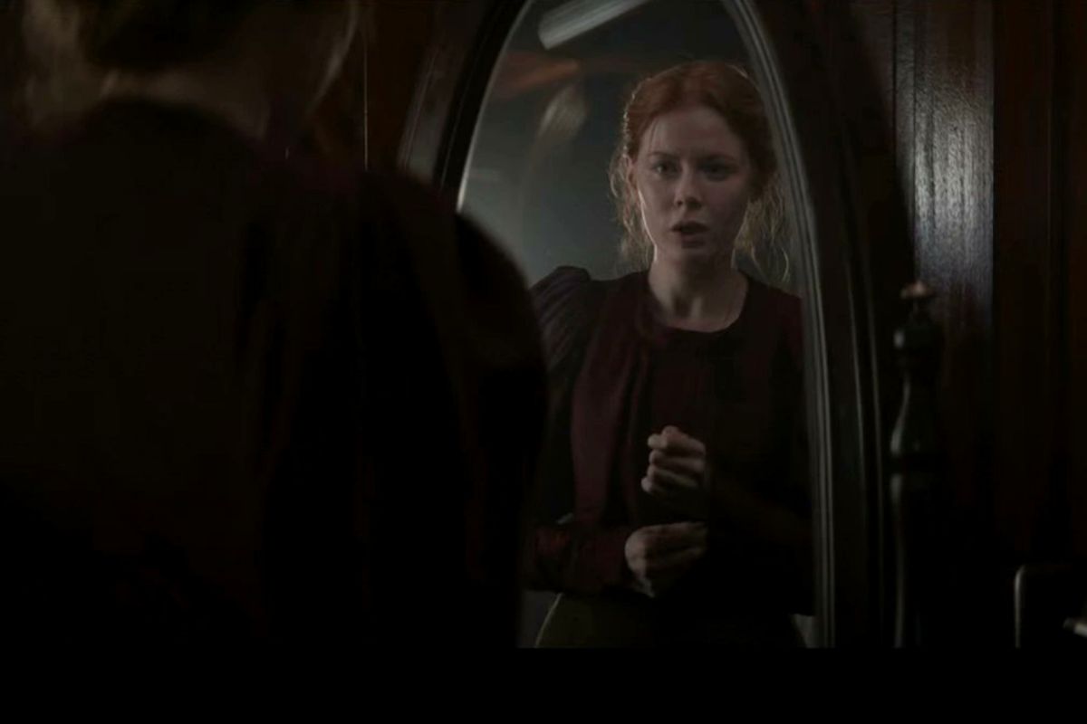Emily Beecham dalam Serial 1899