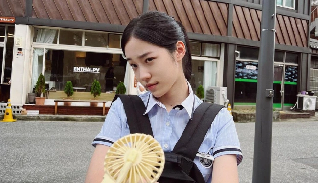 Roh Yoon Seo sebagai Nam Hae Yi