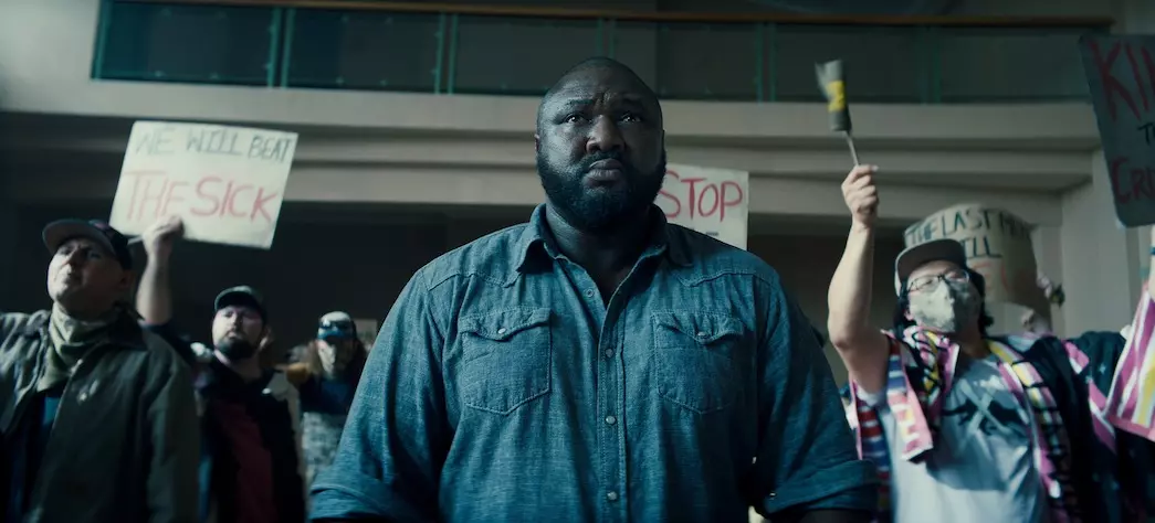 Nanso Anozie sebagai Jepperd