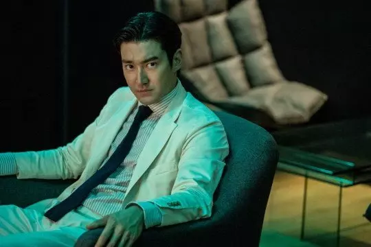 Choi Si Won di Bloodhounds (mydramalist)