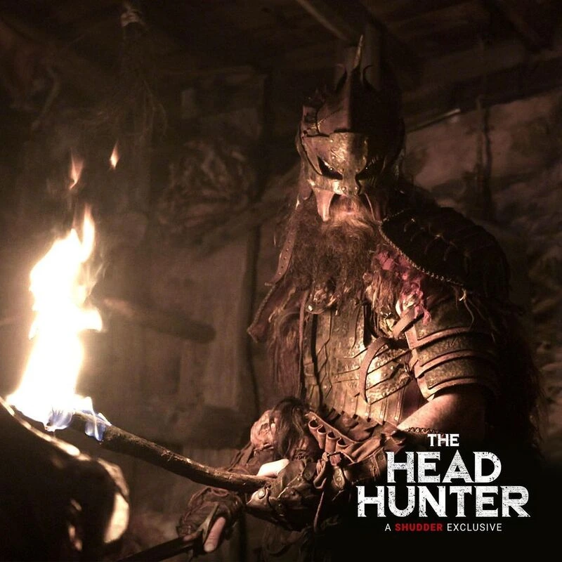 Sinopsis The Head Hunter, Monster Mengerikan