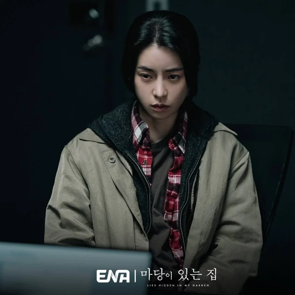 Review Lies Hidden In My Garden Episode 8