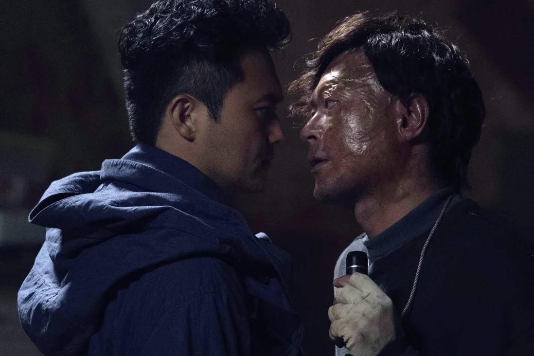 Julian Cheung dan Louis Koo di Death Notice (2023)