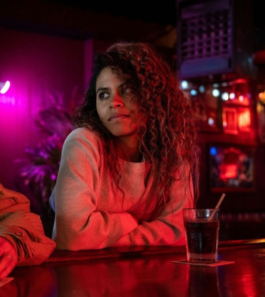Zazie Beetz - Pemain Full Circle