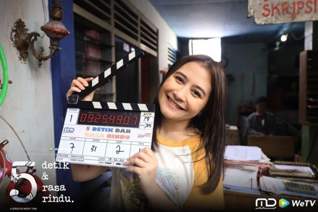 Pemeran 5 Detik & Rasa Rindu: Prilly Latuconsina - Aliyah Khansa