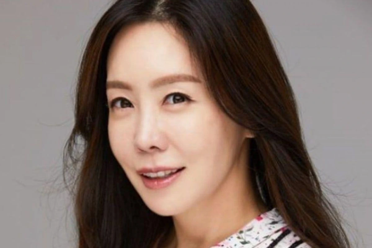 Pemeran Strong Woman Kang Nam Soon: Lee You Mi - Byeon Woo Seok
