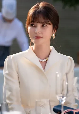 pemeran my demon - Jo Yun Hee