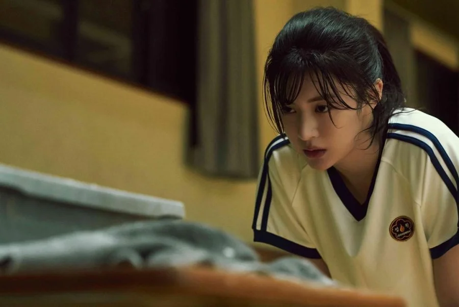 Go Youn Jung sebagai Jang Hui Soo di Moving (2023)