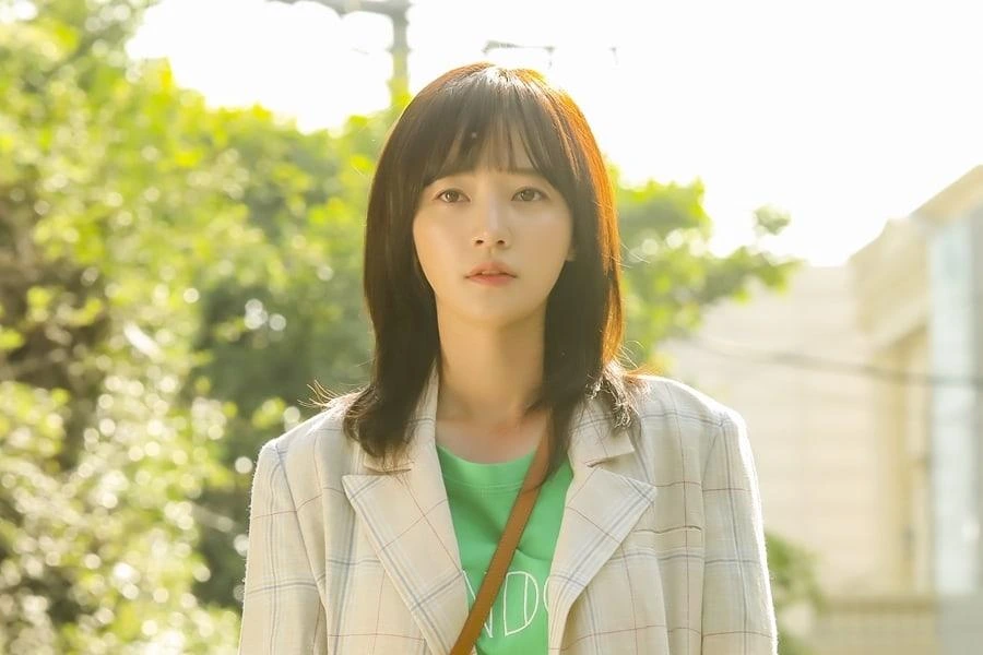 Pemeran Marry My Husband - SOng Ha Yoon
