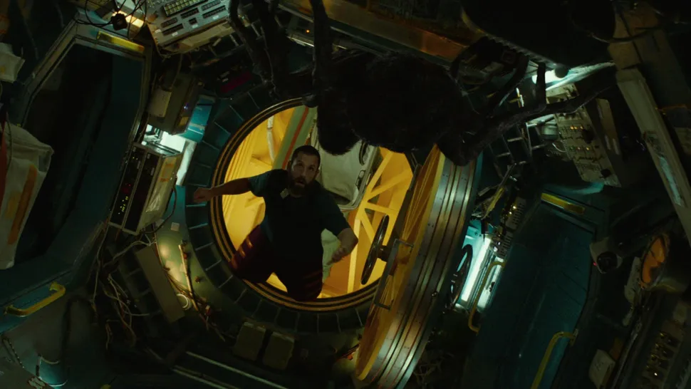 Adam Sandler di Film Spaceman (2024)