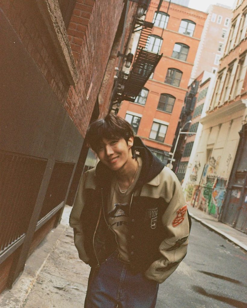 Serial Dokumenter J-hope BTS