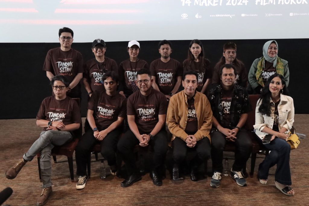 Review Film Tanduk Setan