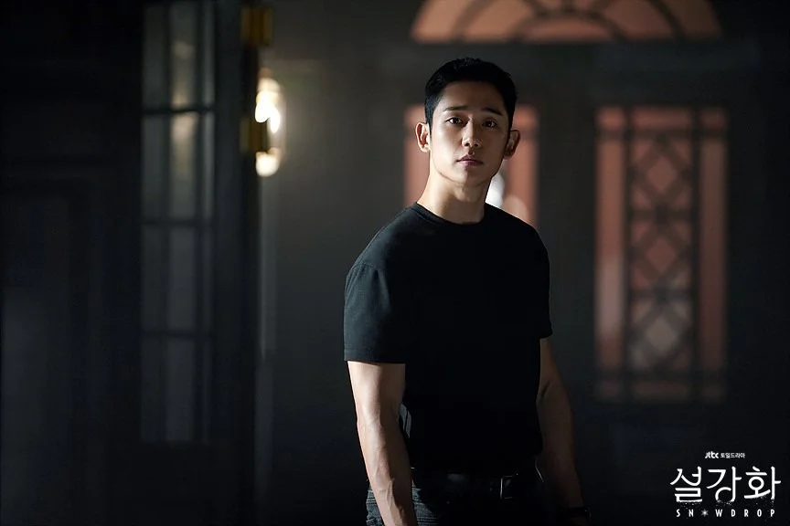 Jung Hae In dalam drama Snowdrop