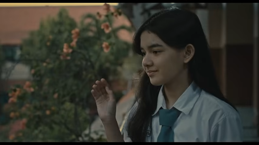 Review Rumah untuk Alie