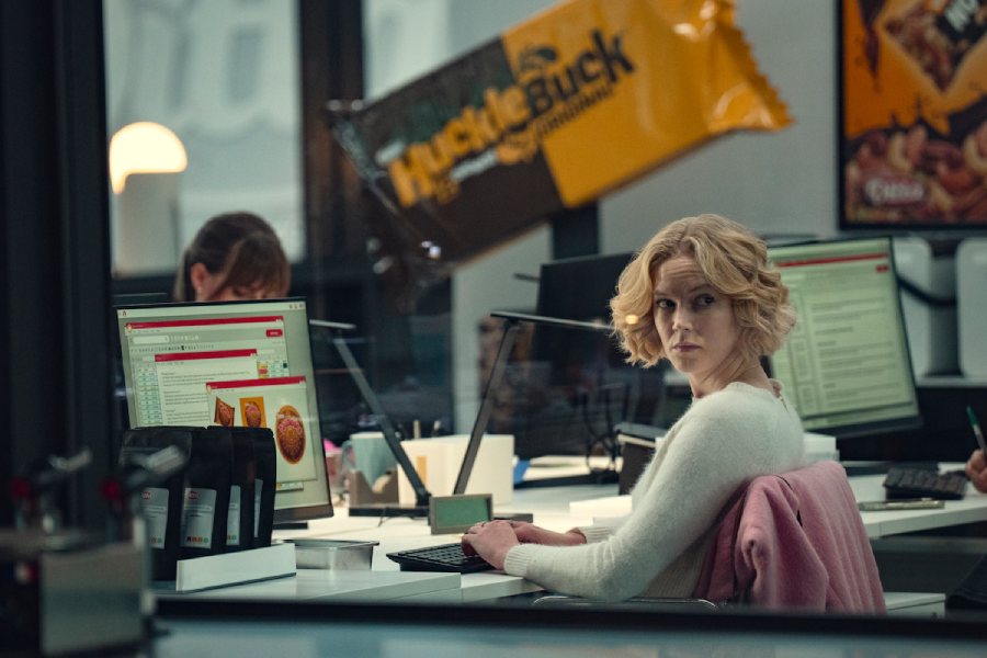 Black mirror season 7 episode Bete Noire
