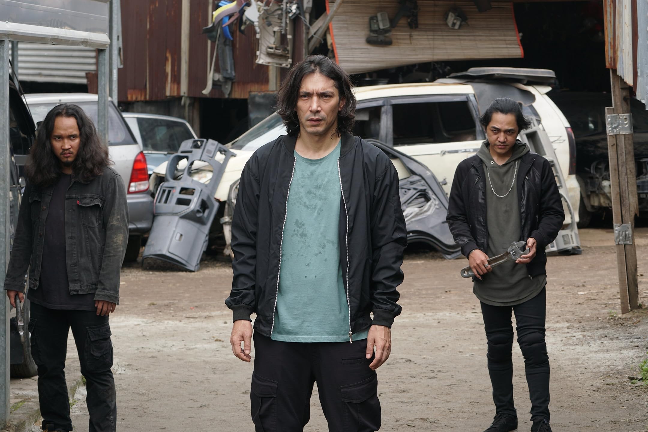 Review Roman Dendam