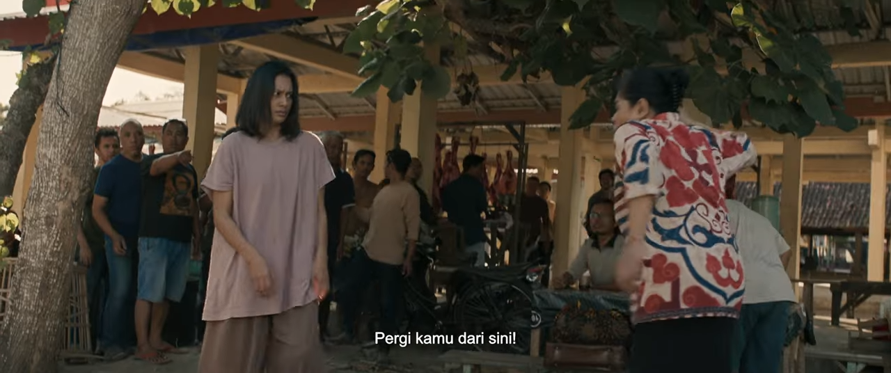 Perempuan Pembawa Sial