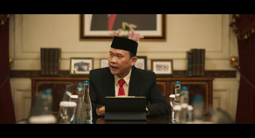 Cak Lontong di Comic 8 Revolution: Santet Kabinet