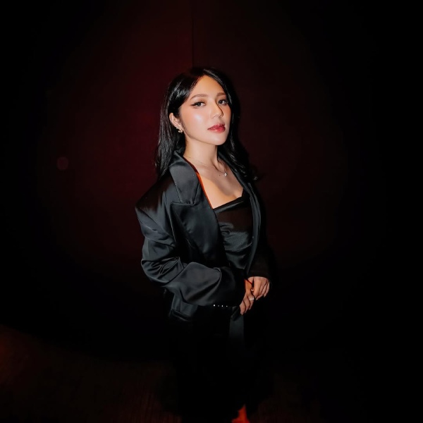 Mashita Asapa - Pemeran Uang Passolo