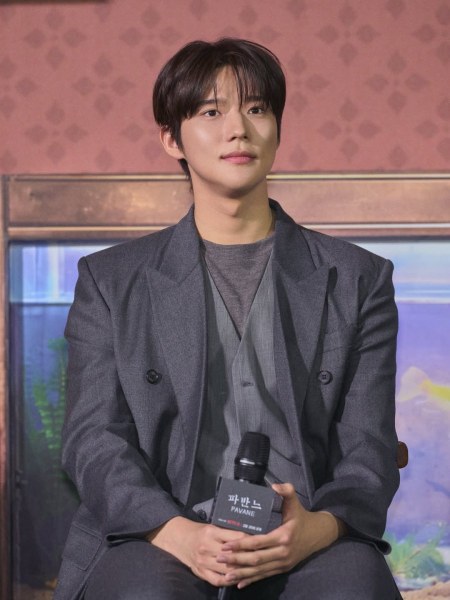Moon Sang Min - Pemain film Pavane