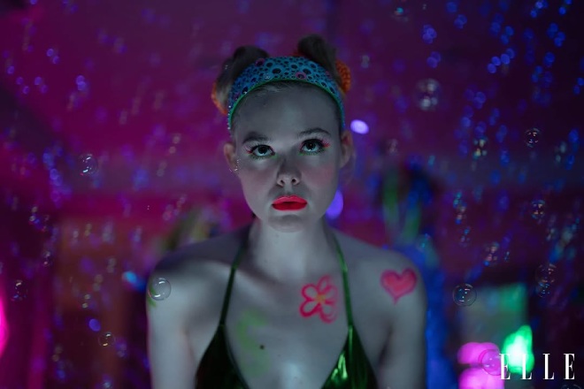 Elle Fanning - Pemeran Margo’s Got Money Troubles