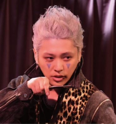 Shintaro Anzai sebagai Tatsu